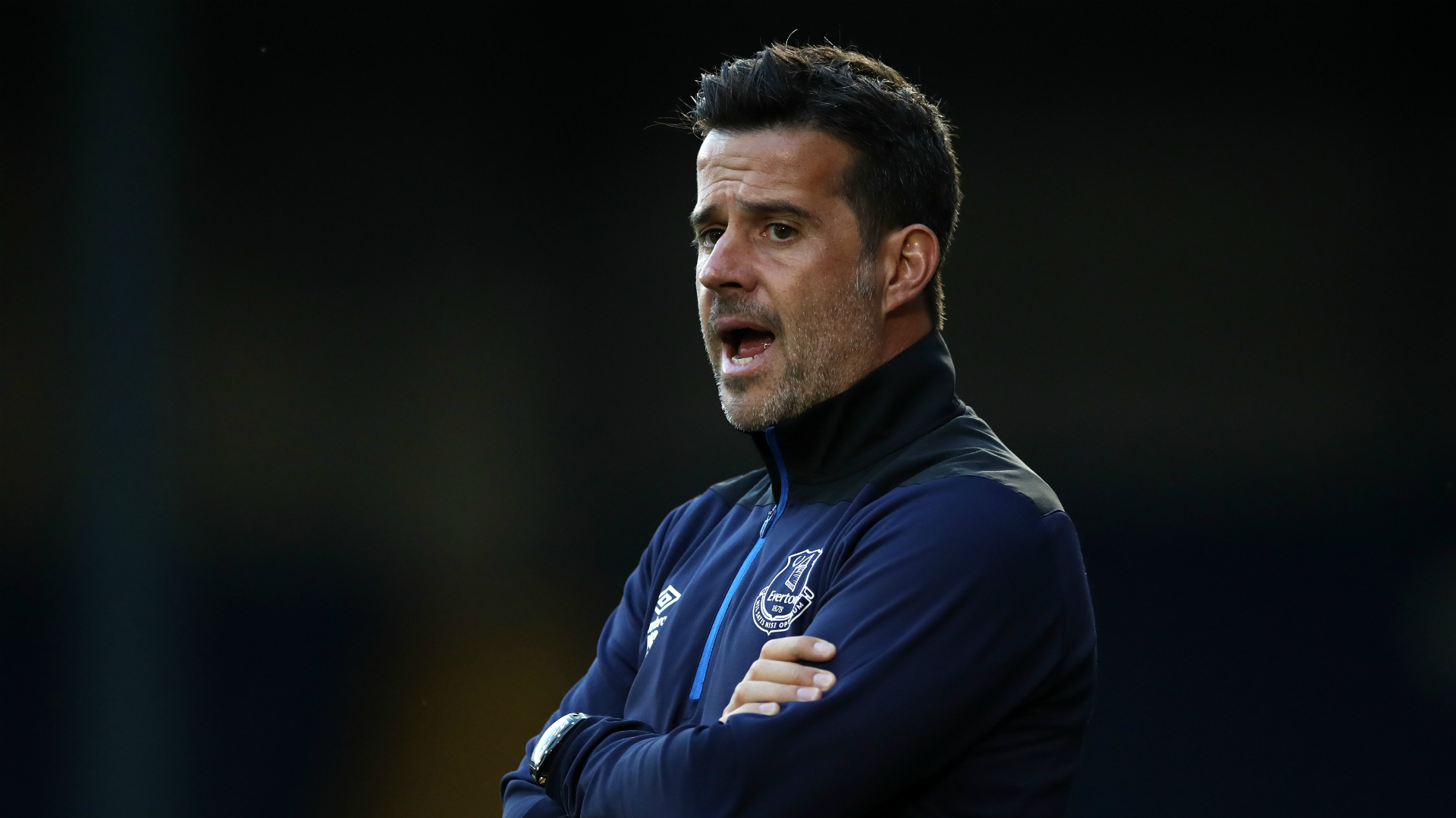 姆伯莫亦深 姆伯莫亦深